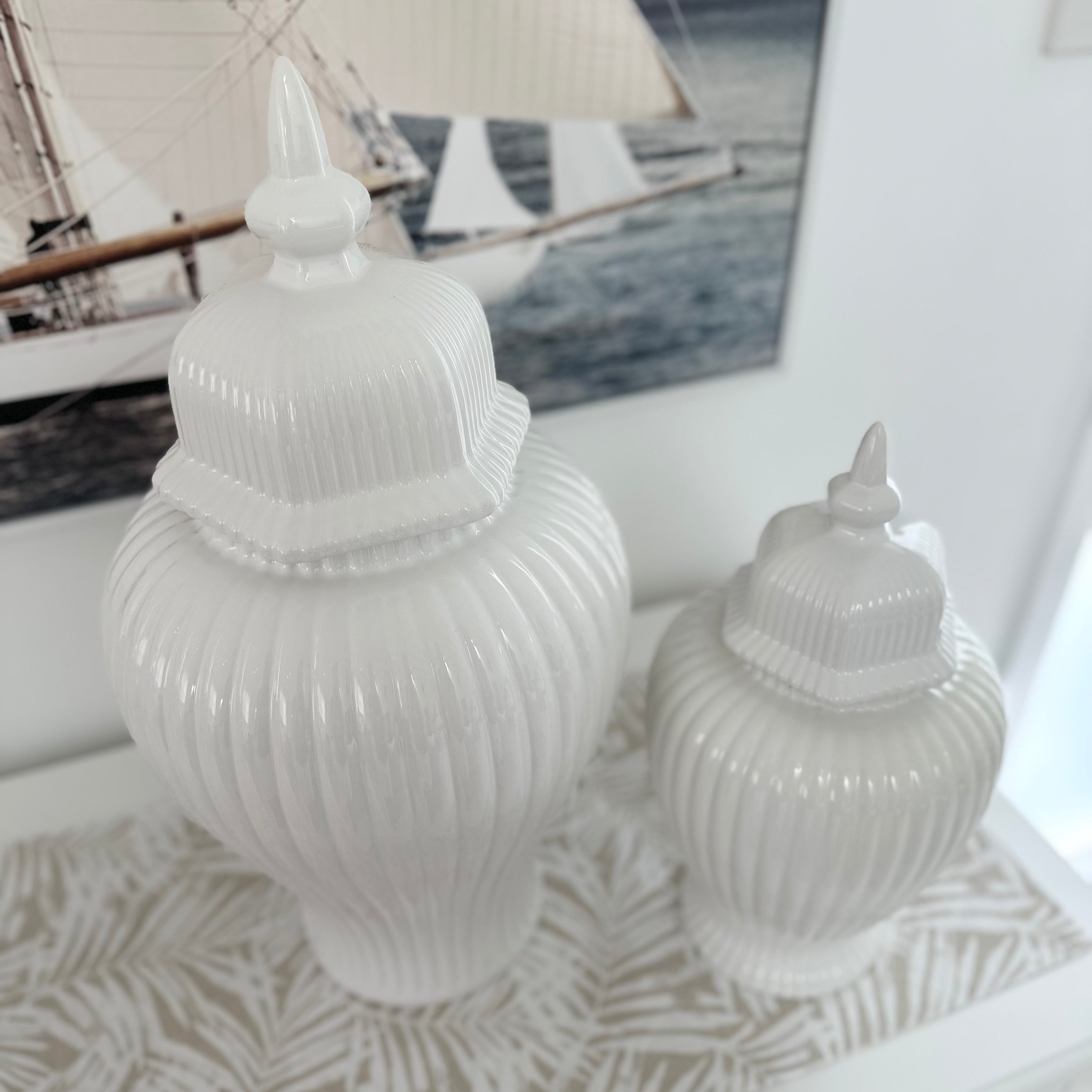Small Classic Hamptons White Ripple Ginger Jar x1 – DAS Decor